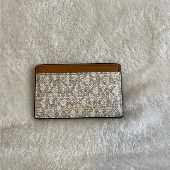 Sold Michael kors Erin backpack vanilla acorn - Picture 5 of 9